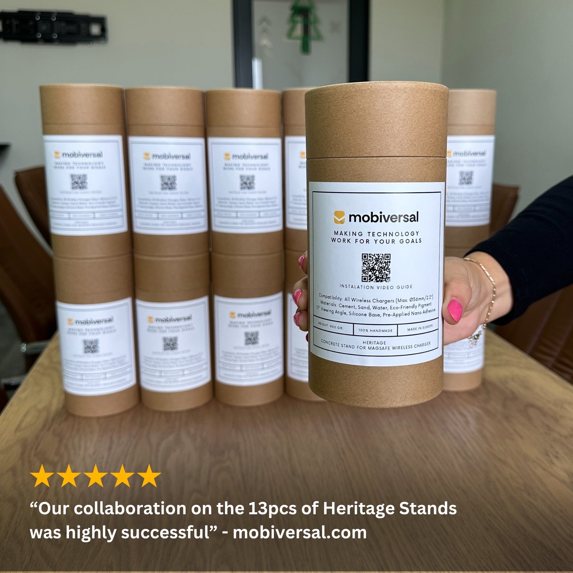 Suport Din Ciment Pentru Încărcare Wireless – iPhone & Smartphone