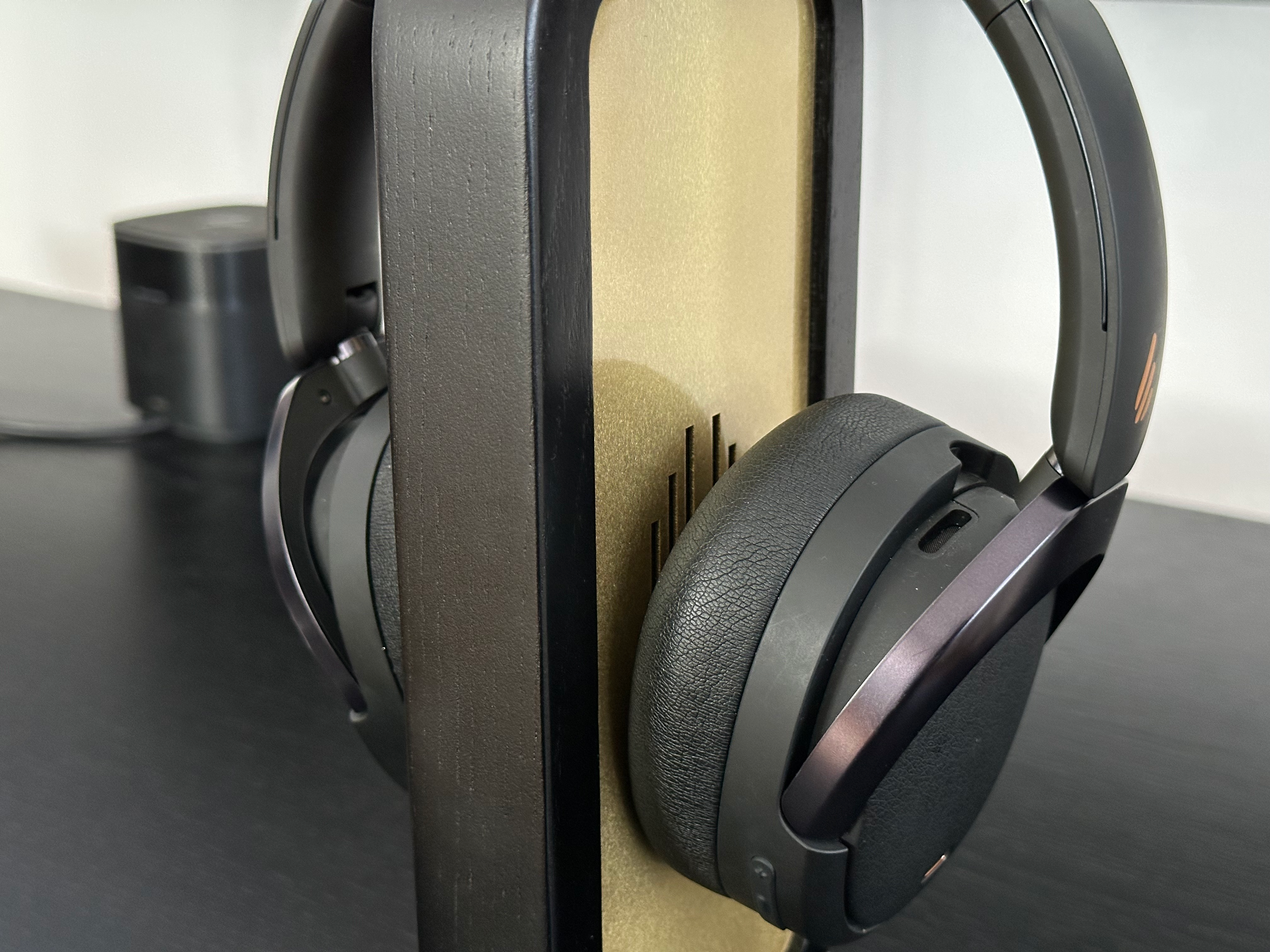 Headphone Stand - Solid Wood & Steel-UnityCave.com